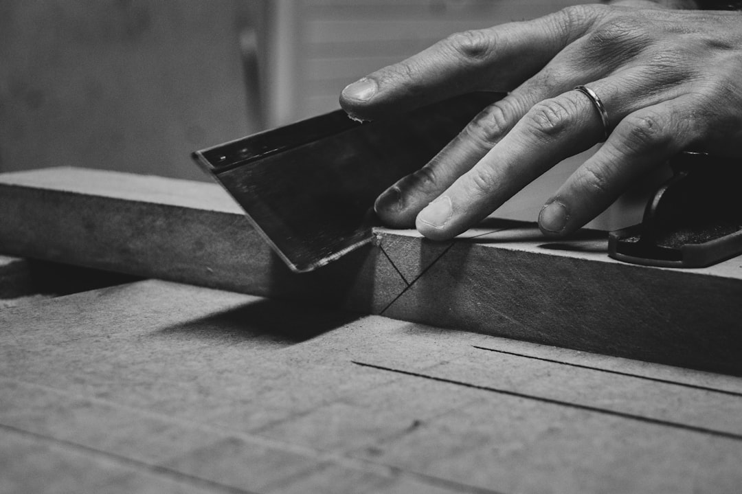 5 Common Mistakes with Fret Leveling, Crowning & Polish (And How to Avoid Them)