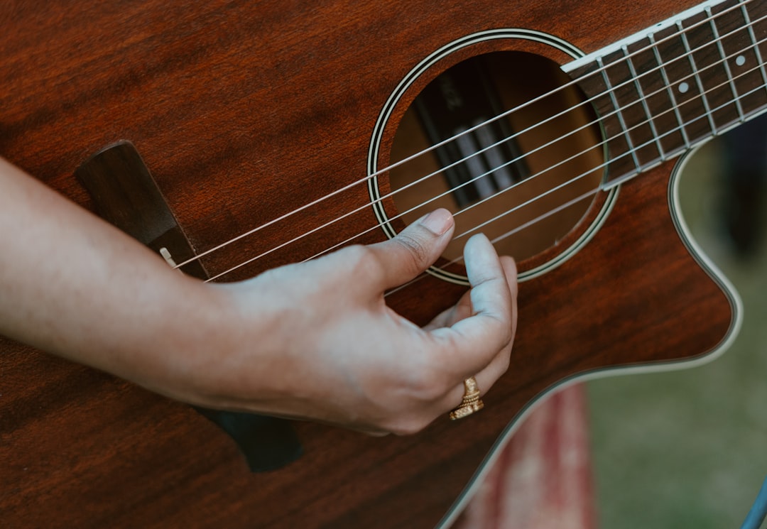 5 Common Mistakes with Truss Rod Action & Neck Relief (And How to Avoid Them)