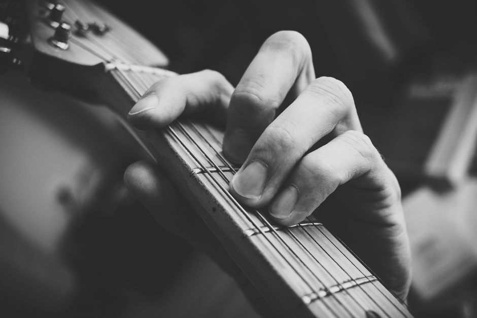 Common Myths About Fret Leveling, Crowning & Polish I Stopped Believing