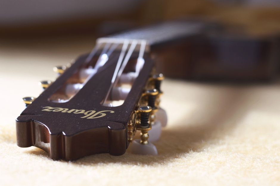 My Golden Rules for Bridge Pin & Intonation Setup That Never Let Me Down